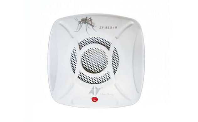 Ультразвуковий відлякувач комарів ZF810A spar-2288 фото