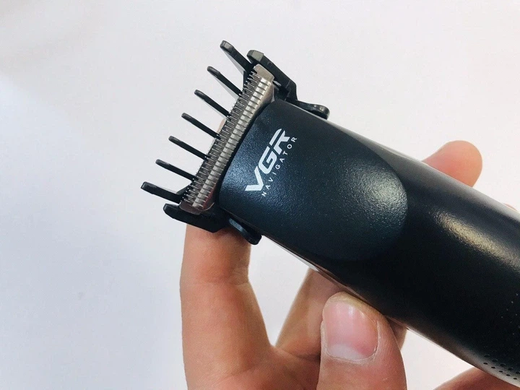 Профессиональная машинка для стрижки волос 2в1 VGR V-023 Pro + Триммер для коррекции + Сумка чехол PofWimpeXx-V 023 фото