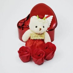 Подарунковий набір з ведмедиком і три троянди з милом в коробці у формі серця червоний yakov-84948294 фото